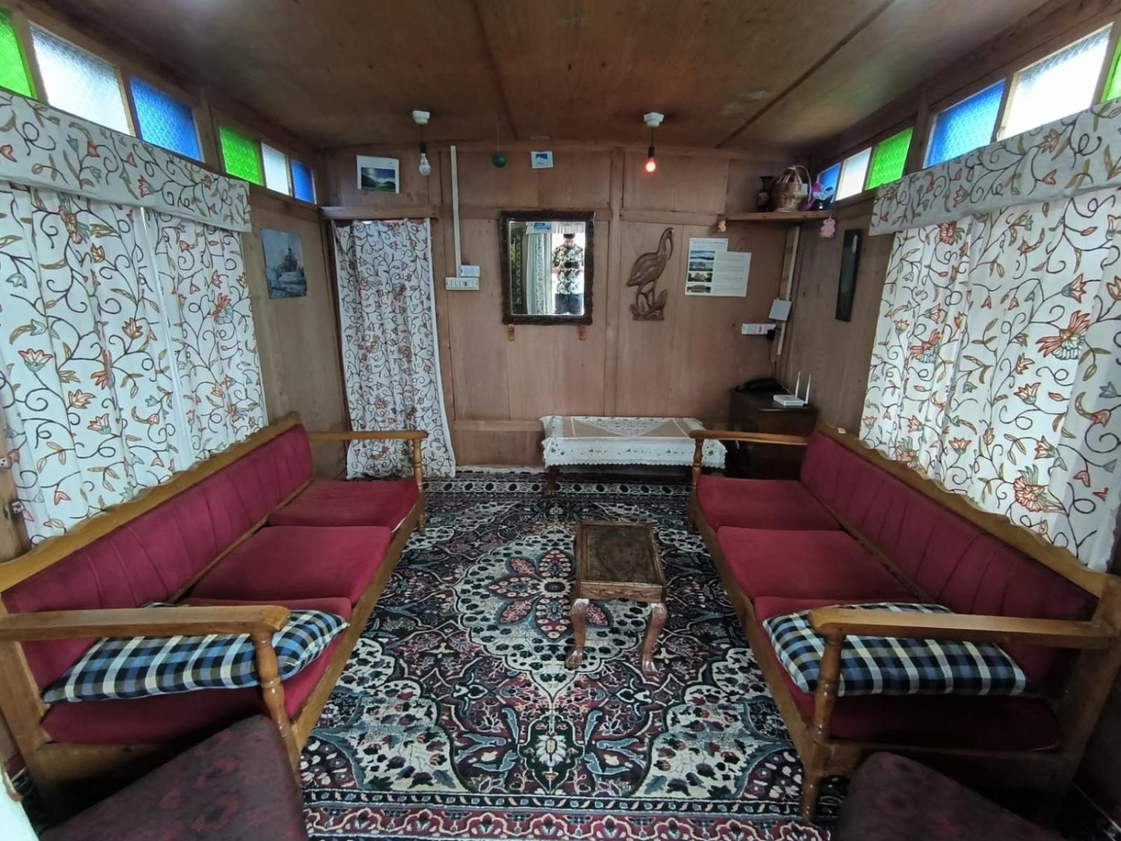 Houseboat Shora Palace Group Of Houseboats 3* Srinagar (Jammu and Kashmir)