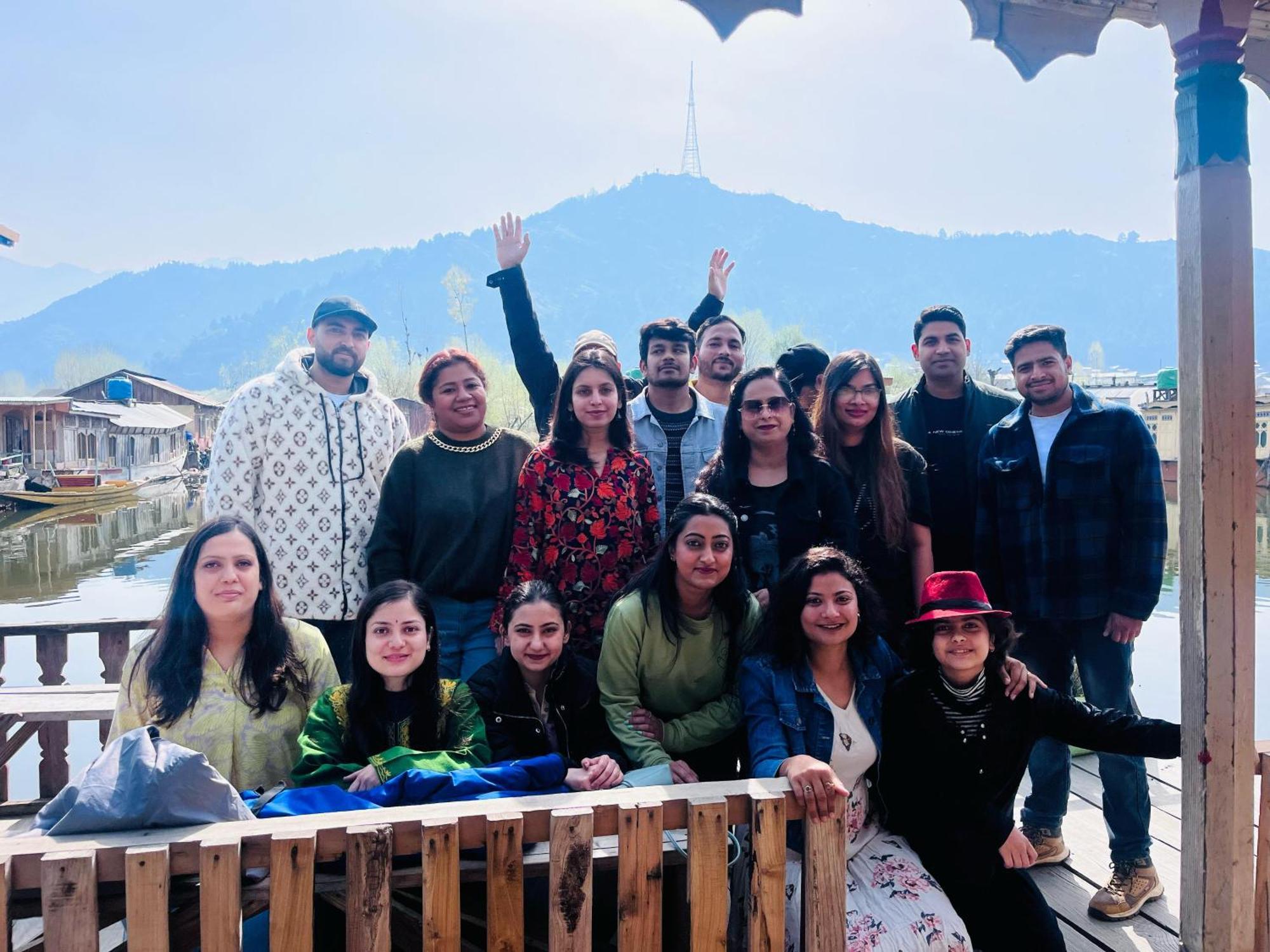 Houseboat Shora Palace Group Of Houseboats Srinagar (Jammu and Kashmir)